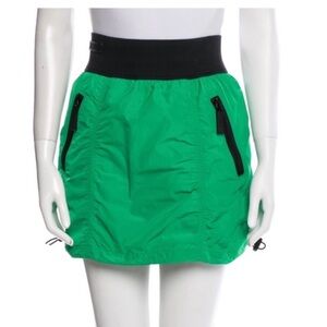 Burberry sport green mini skirt size 4